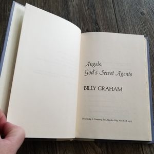Angels: God's Secret Agents -
By Billy Graham